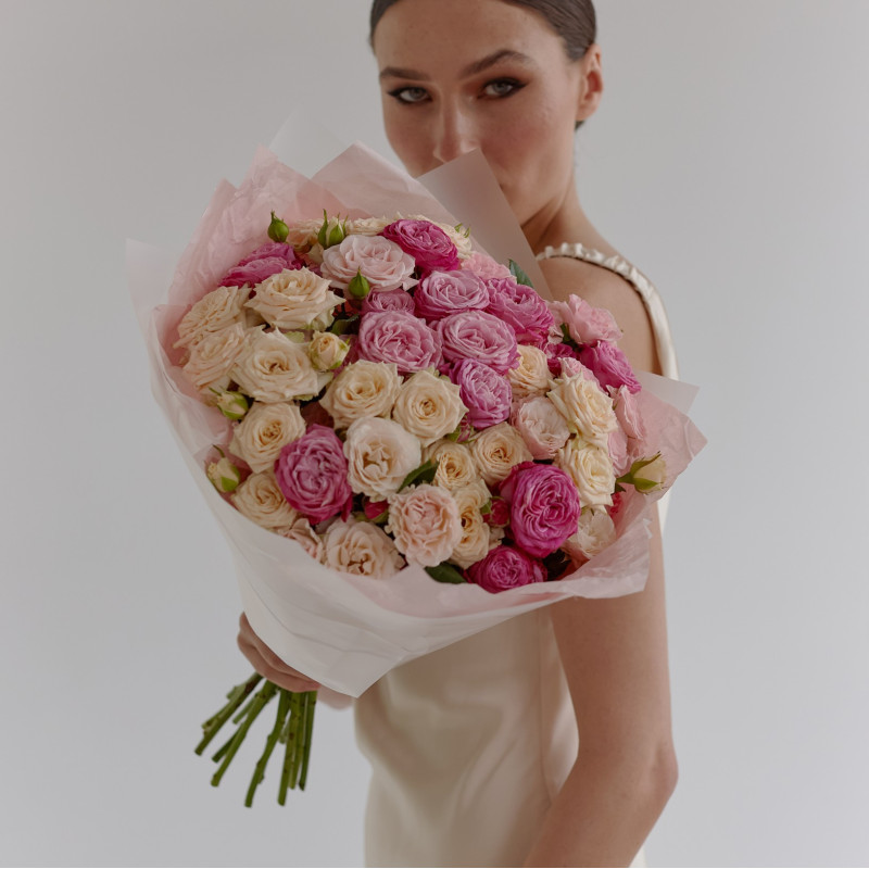 Букет микс кустовых роз #848